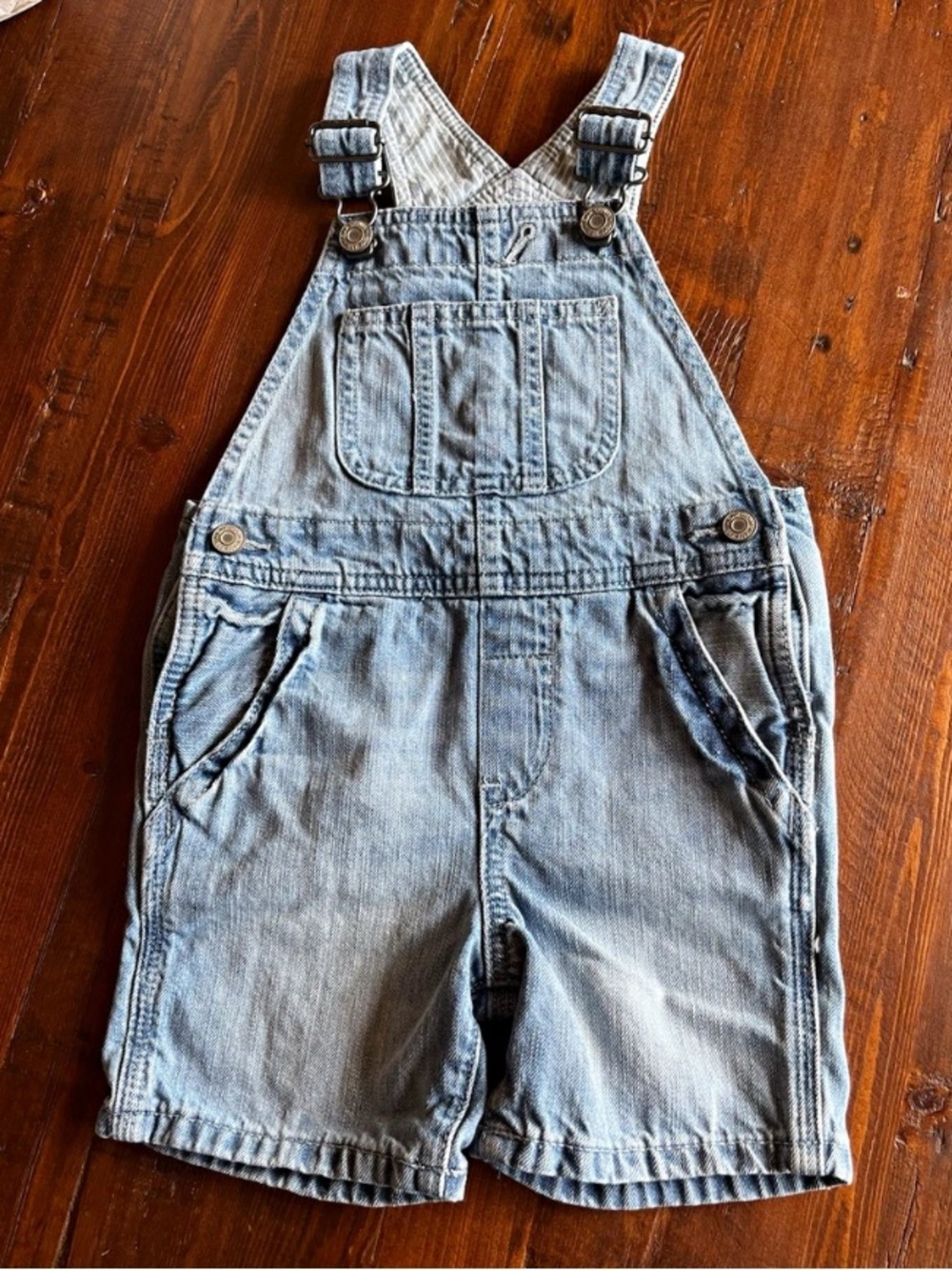 Baby Gap Boys Classic Light Wash Denim Shortalls / Overalls Shorts 2T / 2 Years